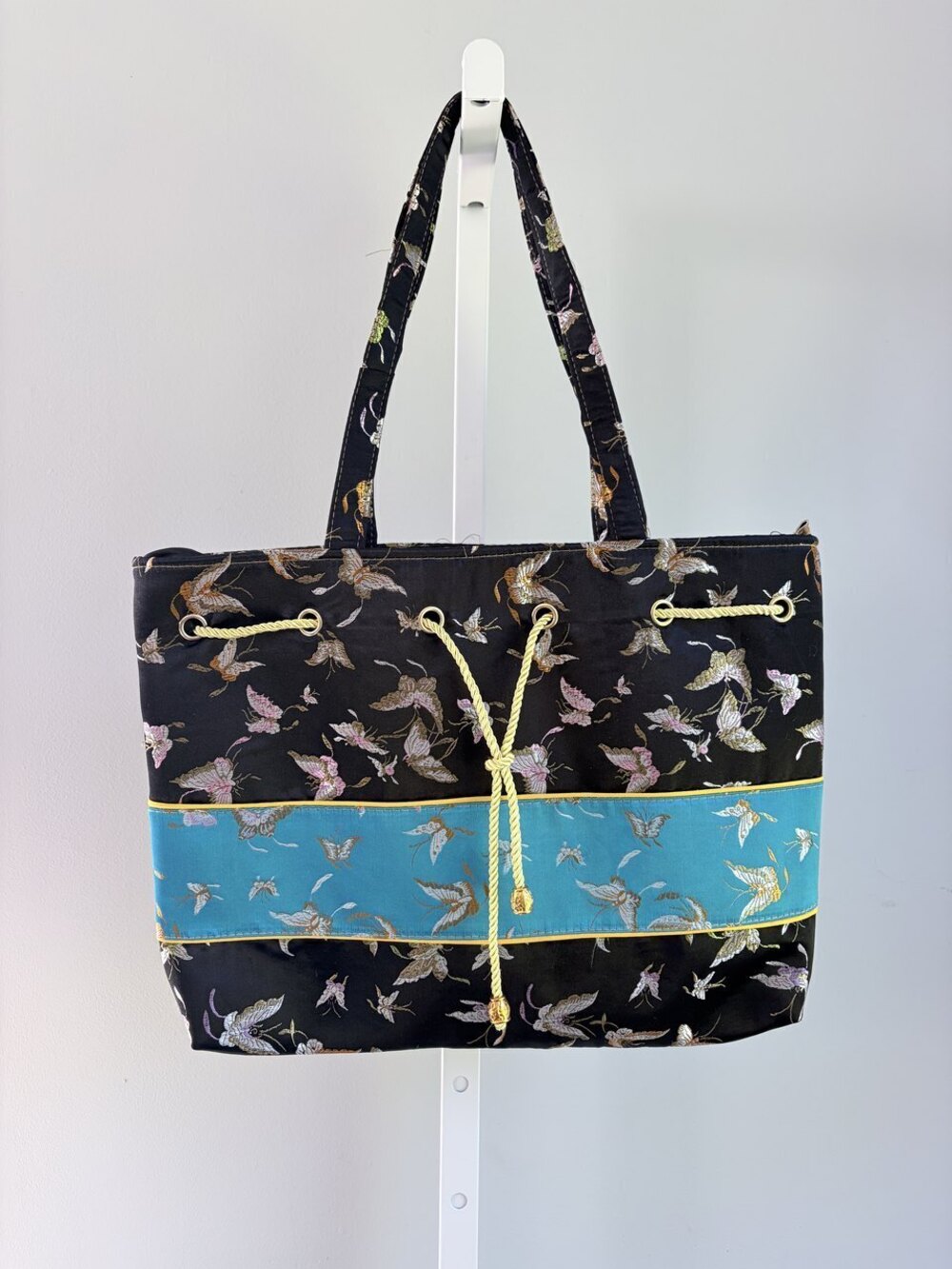 Hummingbird Print Tote Bag Black Size OS